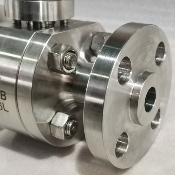 El acero inoxidable forjó la vávula de bola de F316L 600LB API6D RTJ 2PC